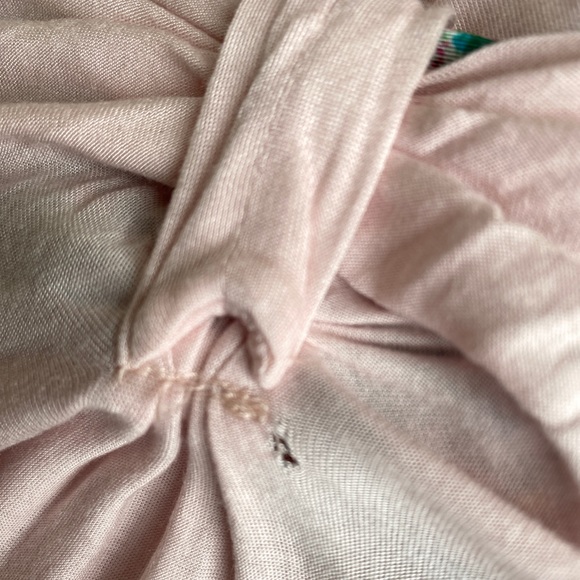 Red Valentino 100% modal pink short sleeve top wz floral bow & lace piping. XS. - Picture 9 of 10